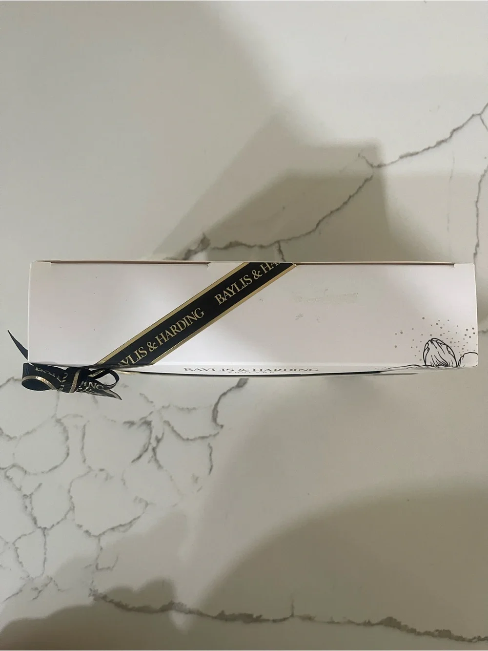 Baylis and Harding Mandarin & Grapefruit Bath & Body Gift Set - White/Green